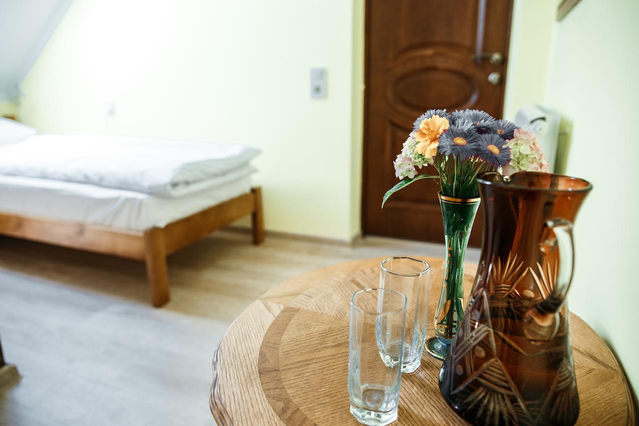 Sweet Home Hostel / Guest House แชร์นิฟซี ภายนอก รูปภาพ