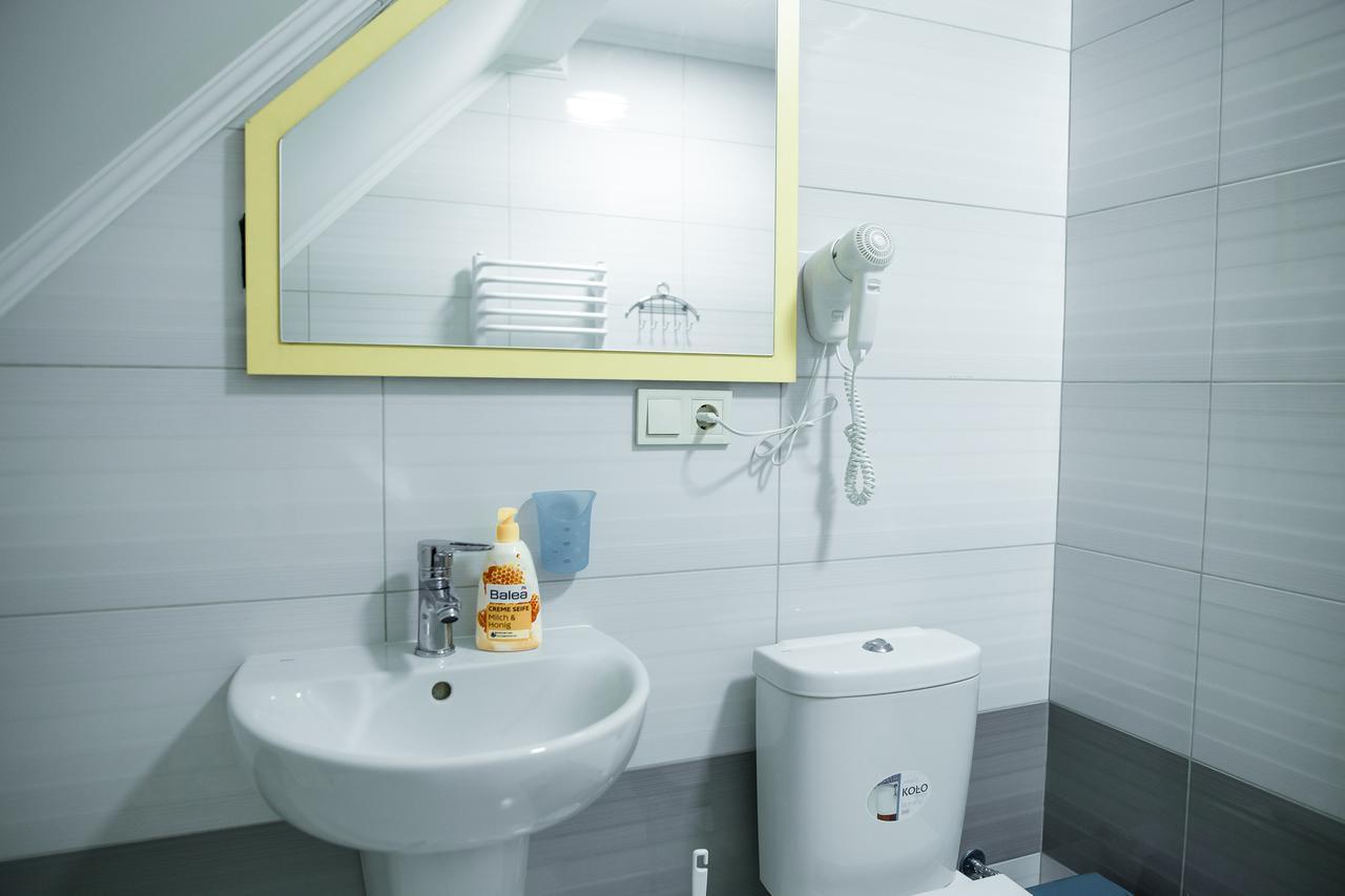 Sweet Home Hostel / Guest House แชร์นิฟซี ภายนอก รูปภาพ