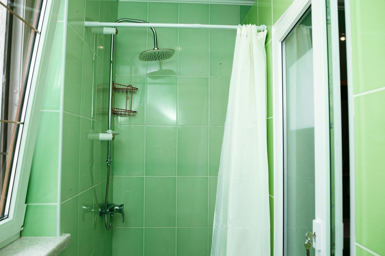 Sweet Home Hostel / Guest House แชร์นิฟซี ภายนอก รูปภาพ