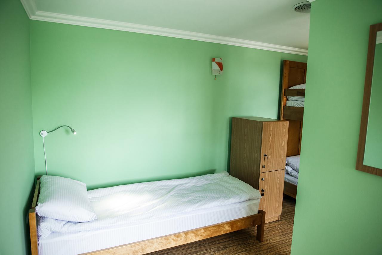 Sweet Home Hostel / Guest House แชร์นิฟซี ภายนอก รูปภาพ