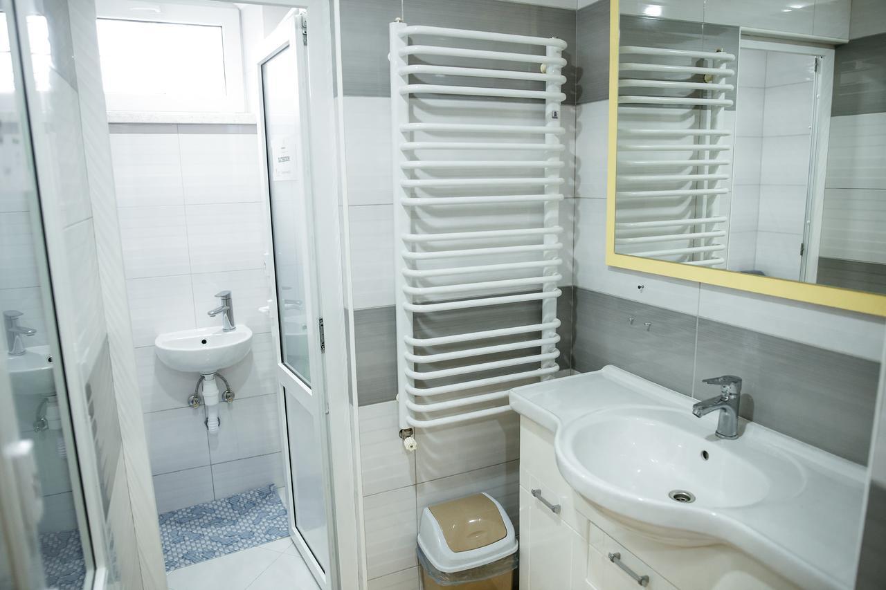 Sweet Home Hostel / Guest House แชร์นิฟซี ภายนอก รูปภาพ